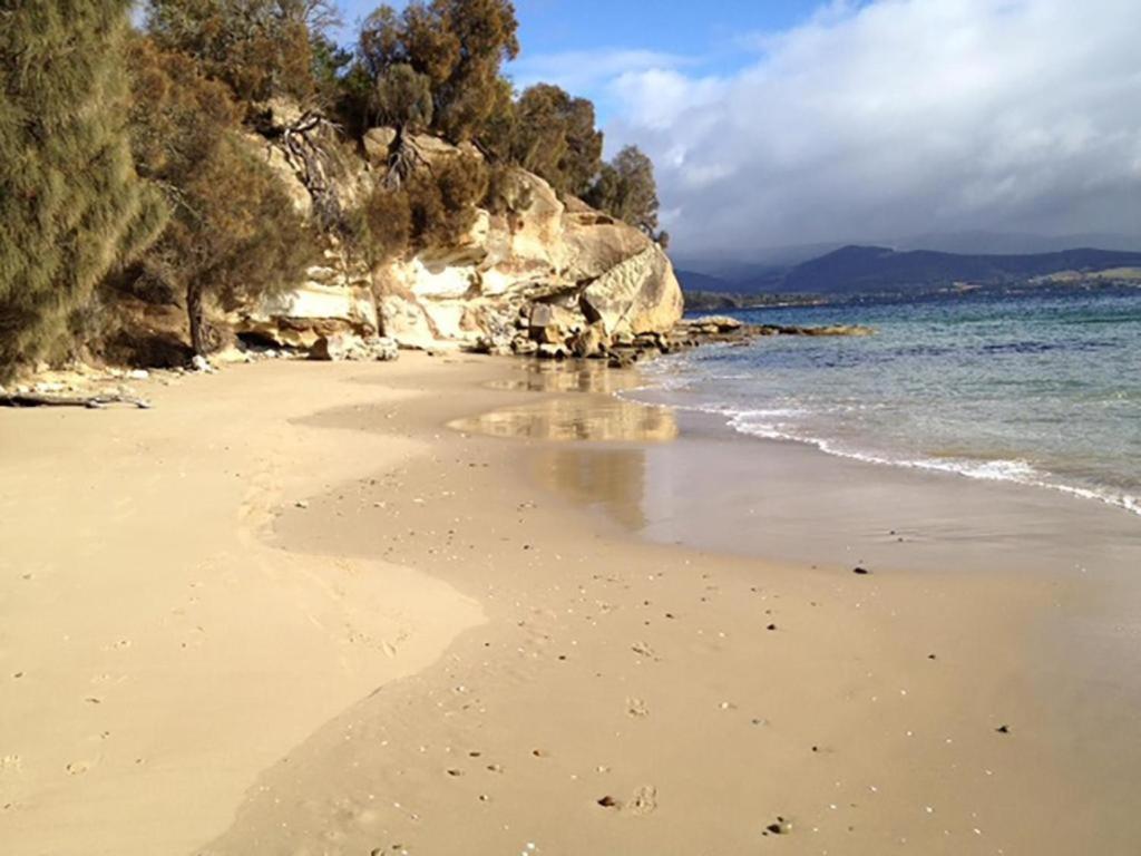 Bruny Island Escapes And Hotel Bruny Alonnah Bagian luar foto